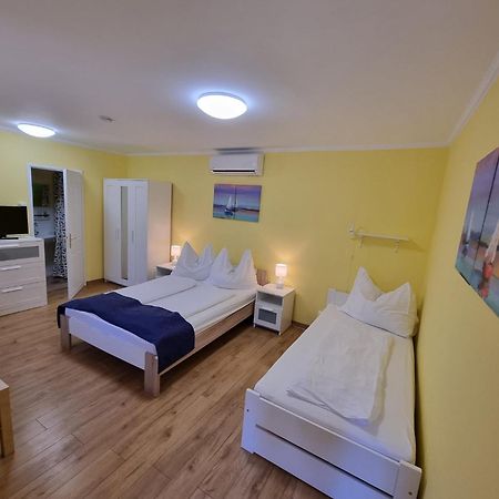 Ferienwohnung Muskatlis Haz Balatonlelle Exterior foto