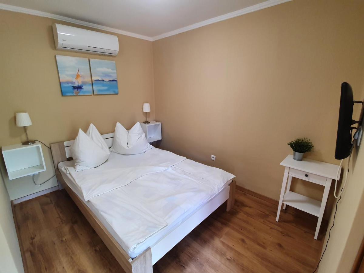 Ferienwohnung Muskatlis Haz Balatonlelle Exterior foto